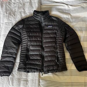 GUC Patagonia Down Sweater, Women’s small